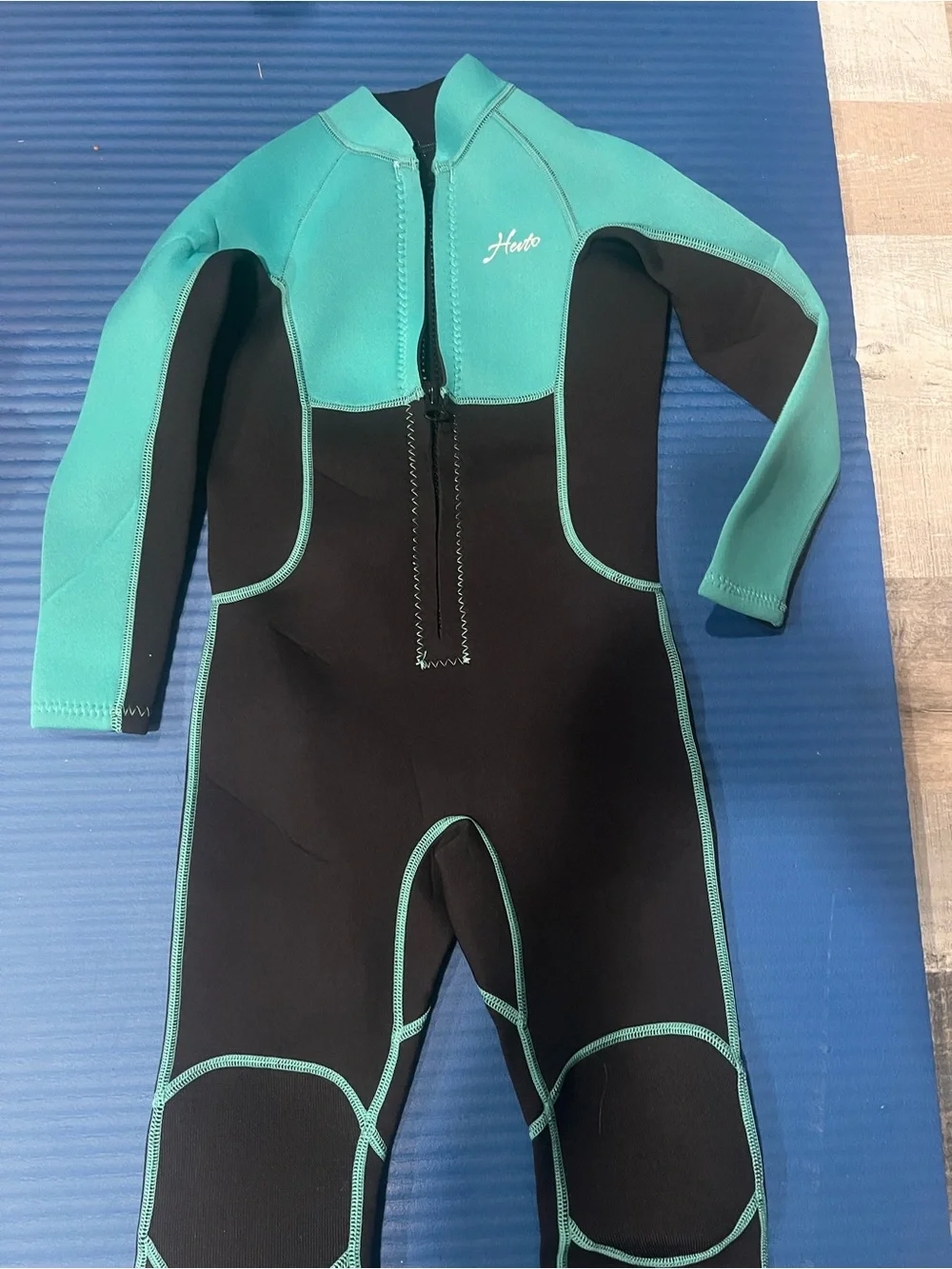 Hento Kids Full Body Wetsuit in Teal and Black